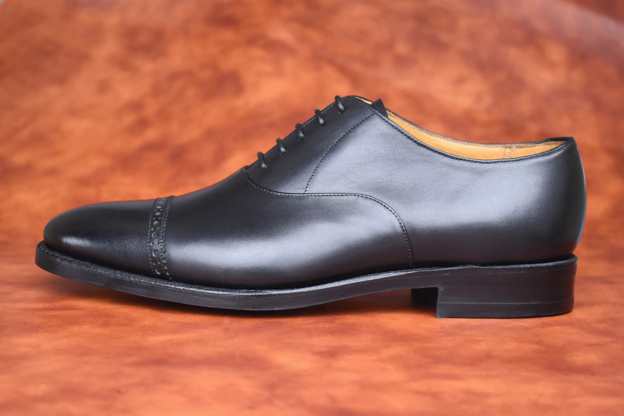 “5641R” Punched Cap Toe, Black Dress Shoes, Goodyear welted, US size 5 1/2 ~ 10