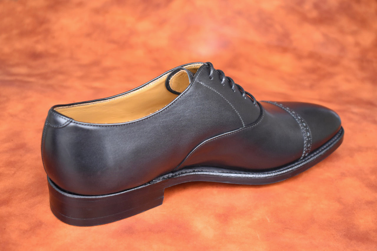 “5641R” Punched Cap Toe, Black Dress Shoes, Goodyear welted, US size 5 1/2 ~ 10